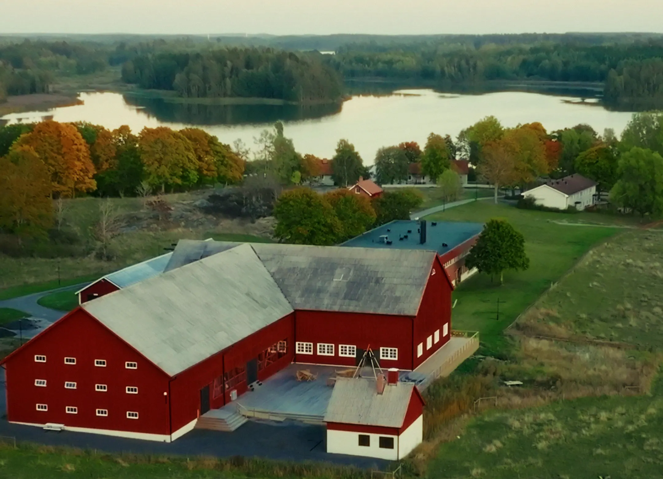 Ladan på Dagöholm Gård sedd från ovan